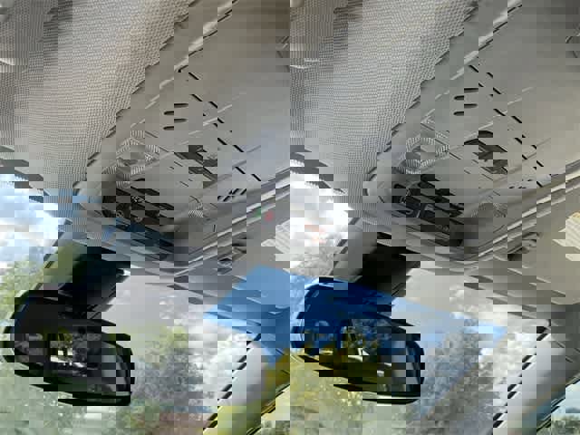 Used 2023 GMC Acadia SLT image 26