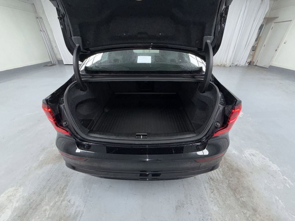 Used 2023 Volvo S60 B5 Plus w/ Climate Package image 15