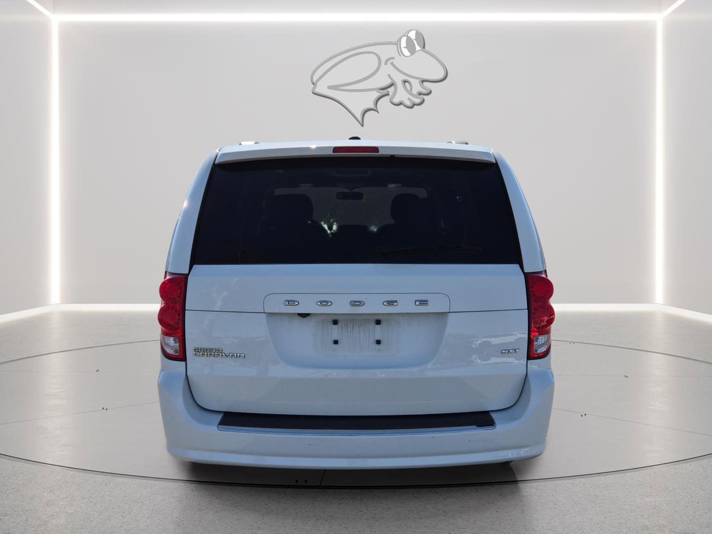 Used 2017 Dodge Grand Caravan SXT w/ Driver Convenience Group image 5