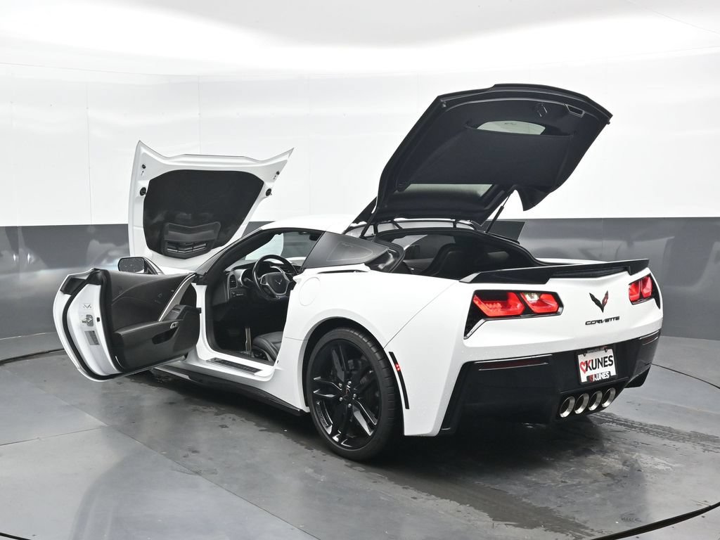Used 2018 Chevrolet Corvette Stingray Coupe RWD image 49