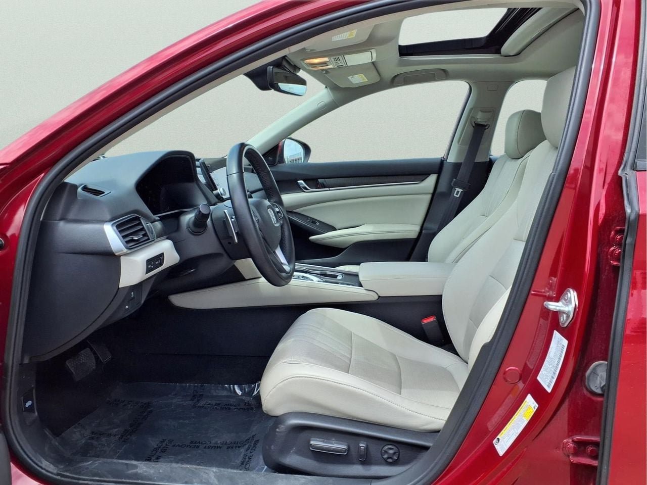 Used 2022 Honda Accord Touring image 15