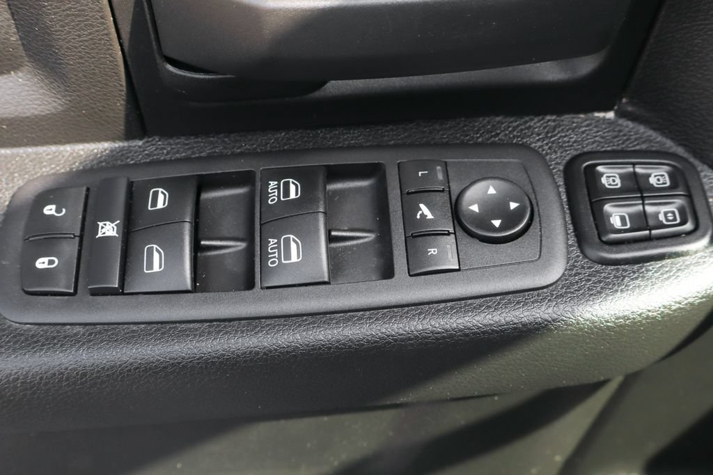 Used 2024 RAM 3500 Tradesman AWD/4WD image 19