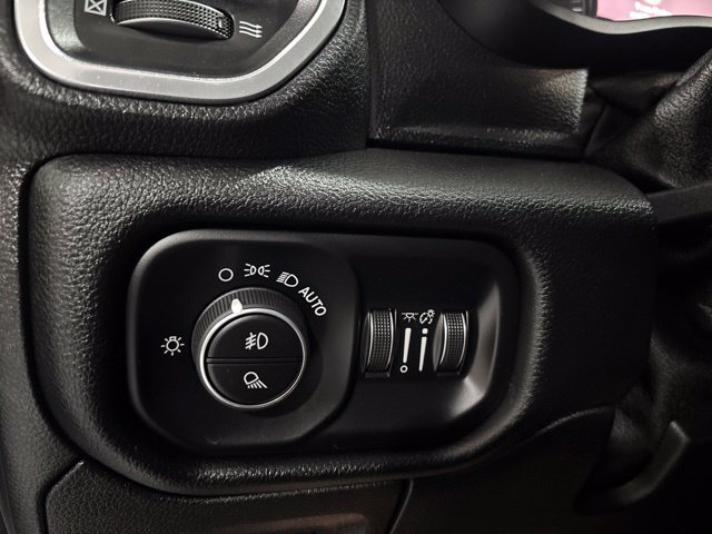 Used 2021 RAM 1500 Laramie w/ Sport Appearance Package AWD/4WD image 20