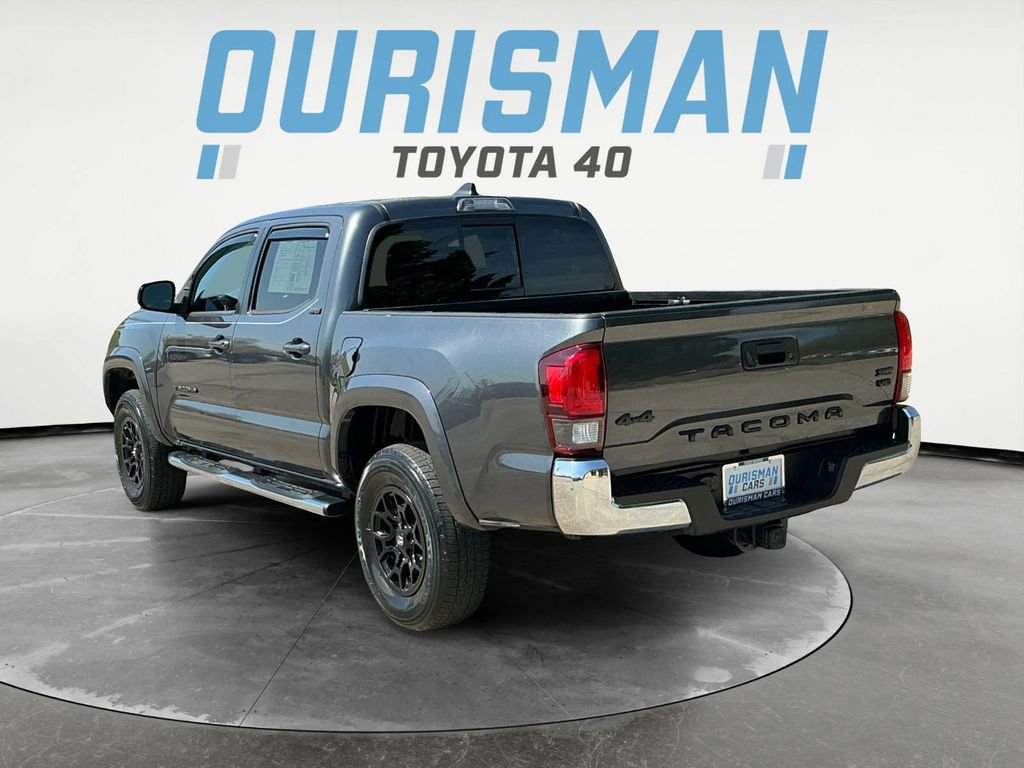 Used 2020 Toyota Tacoma SR5 AWD/4WD image 5