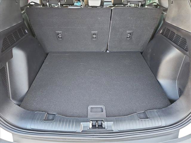 Used 2026 Ford Escape SE w/ PHEV Premium Package FWD image 6