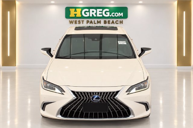 Used 2024 Lexus ES 300h w/ Premium Package FWD image 7