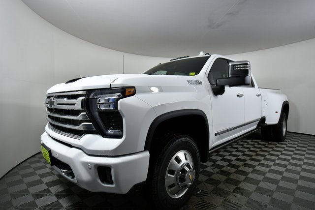 New 2026 Chevrolet Silverado 3500 High Country w/ Technology Package image 6