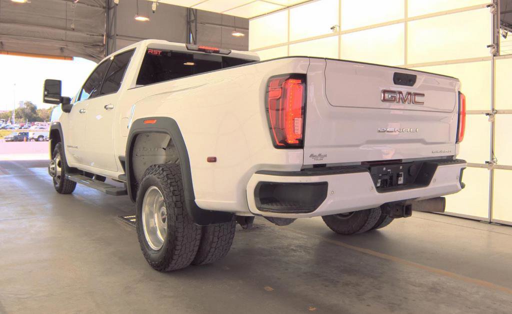 Used 2020 GMC Sierra 3500 Denali w/ Denali Ultimate Package AWD/4WD image 5