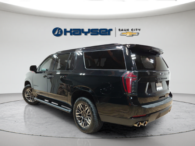 Certified 2025 Chevrolet Suburban Z71 AWD/4WD image 5