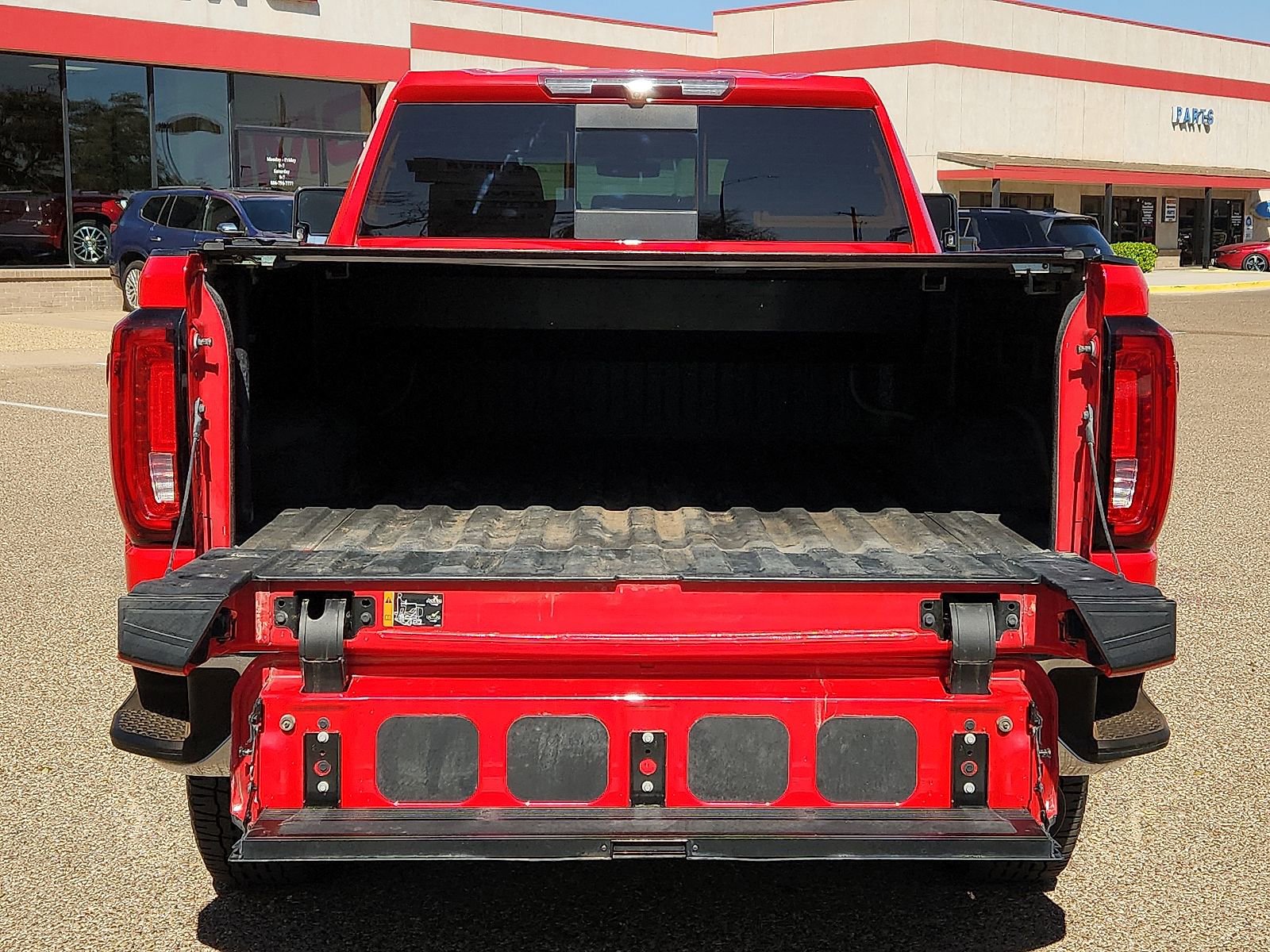 Used 2022 GMC Sierra 2500 SLT w/ SLT Preferred Package image 10