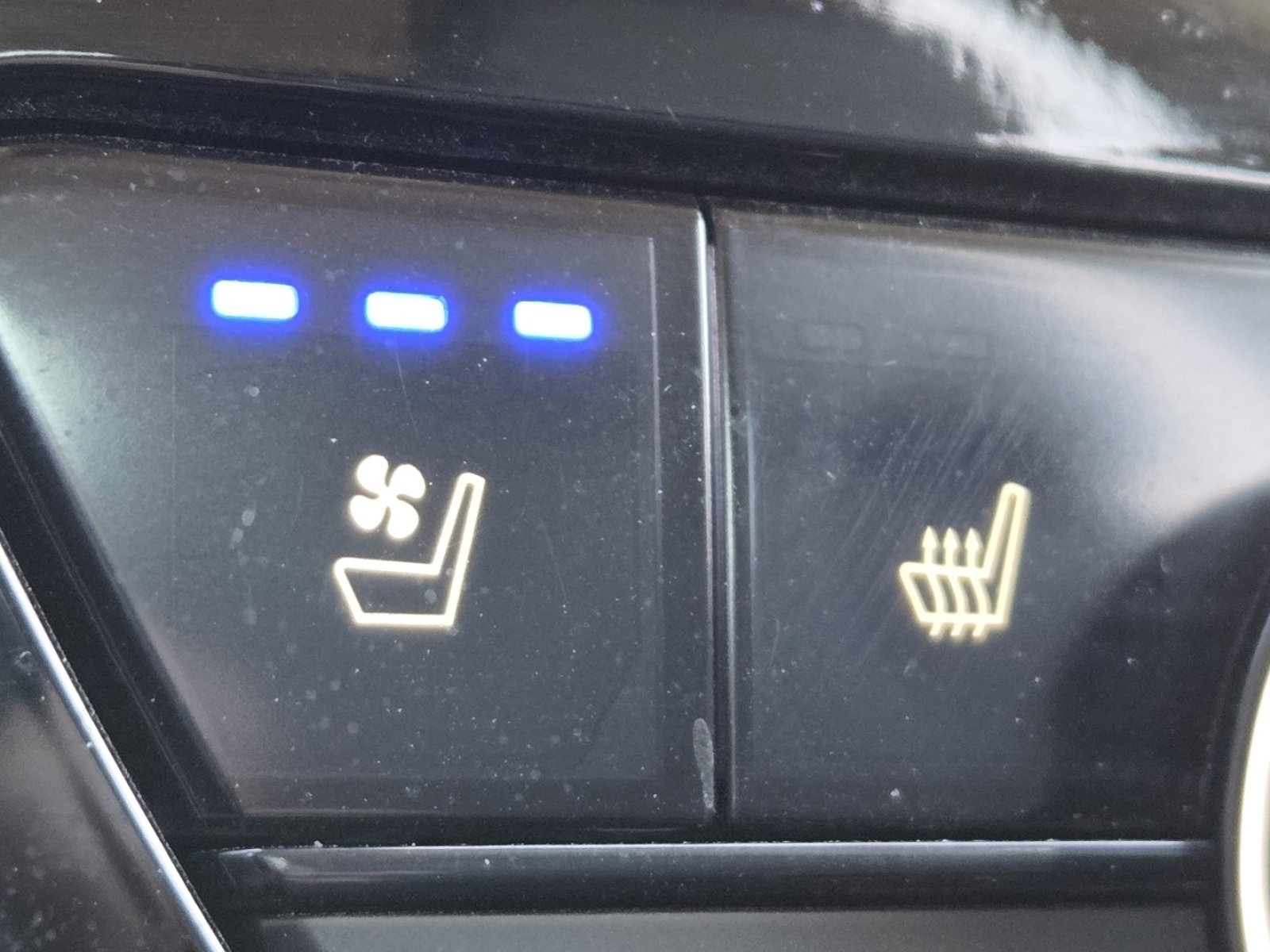 Used 2024 Honda Accord Touring image 6