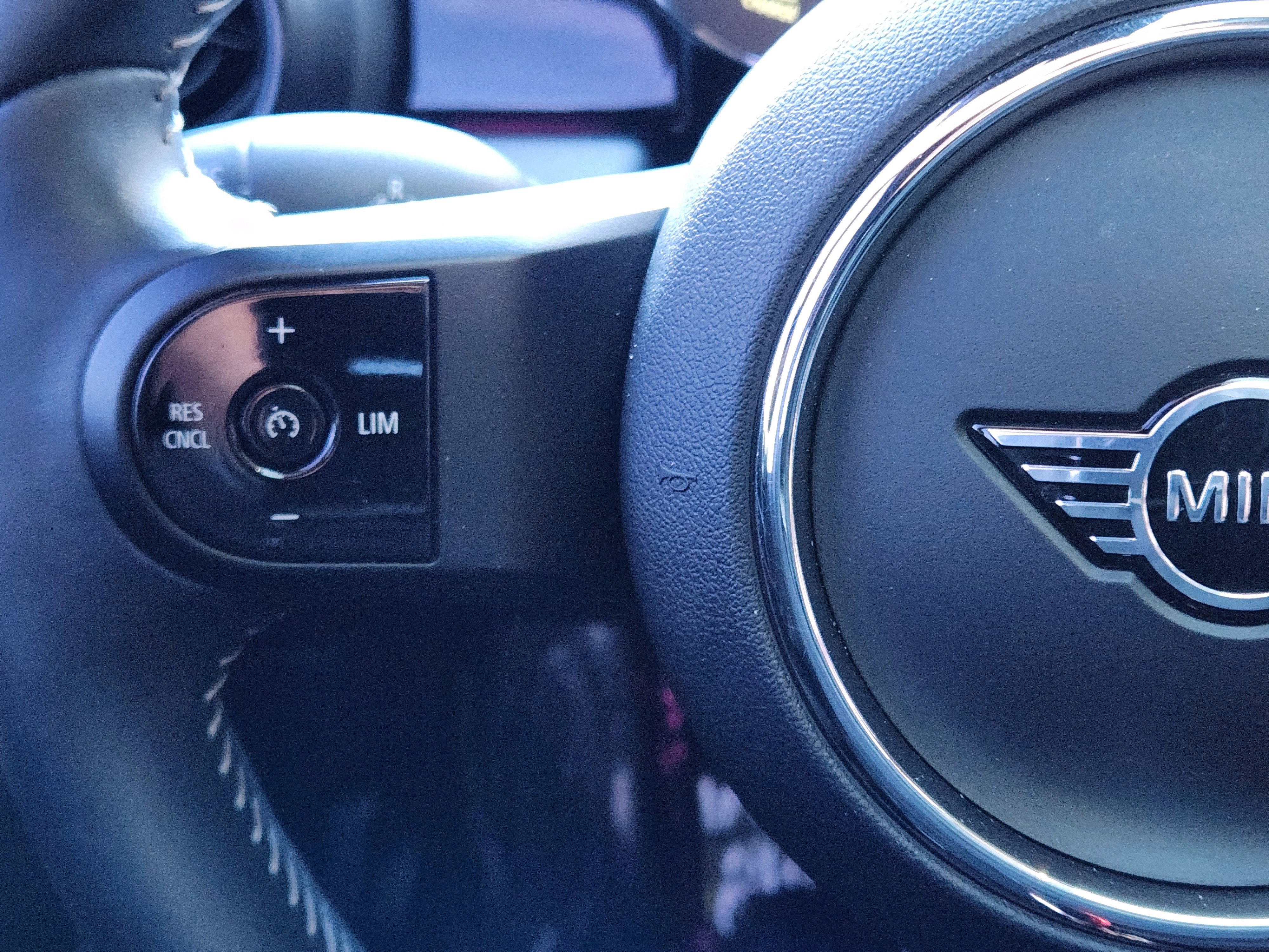 Used 2023 MINI Cooper SE image 33