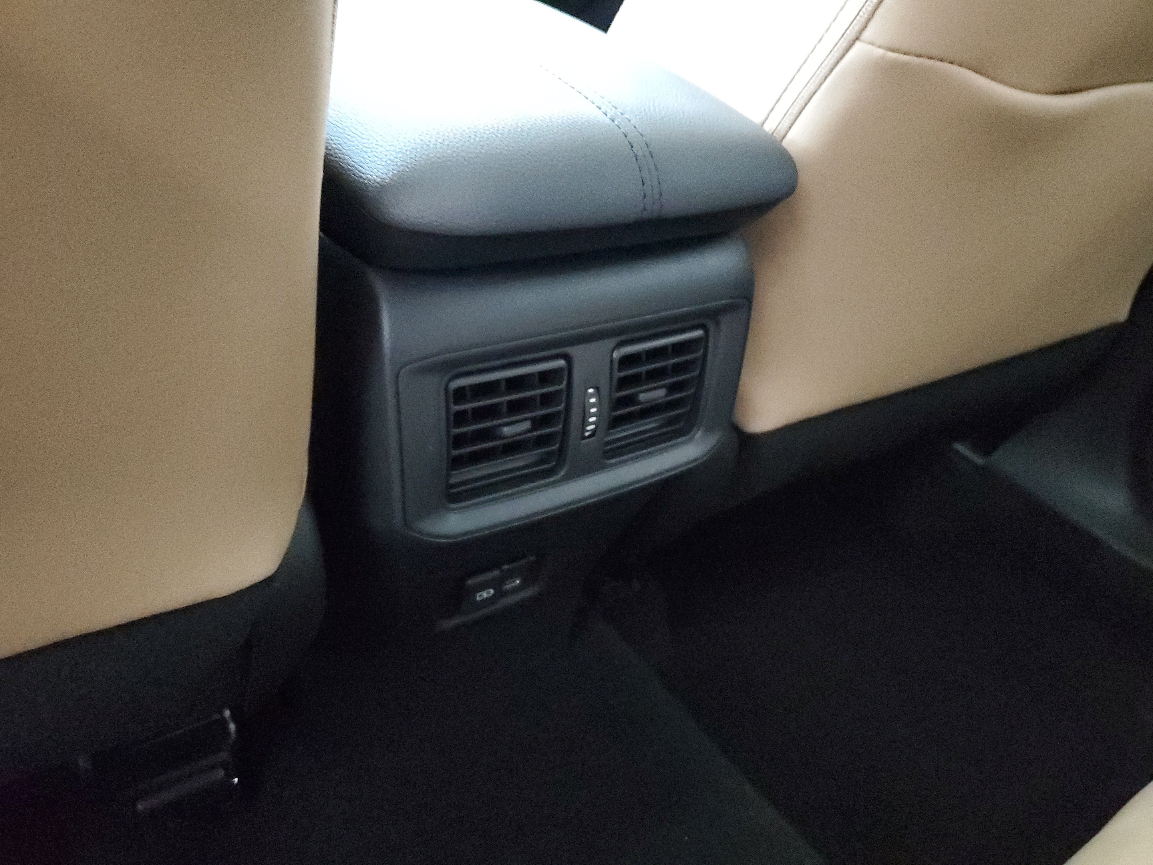 Used 2024 Toyota RAV4 XLE Premium FWD image 14