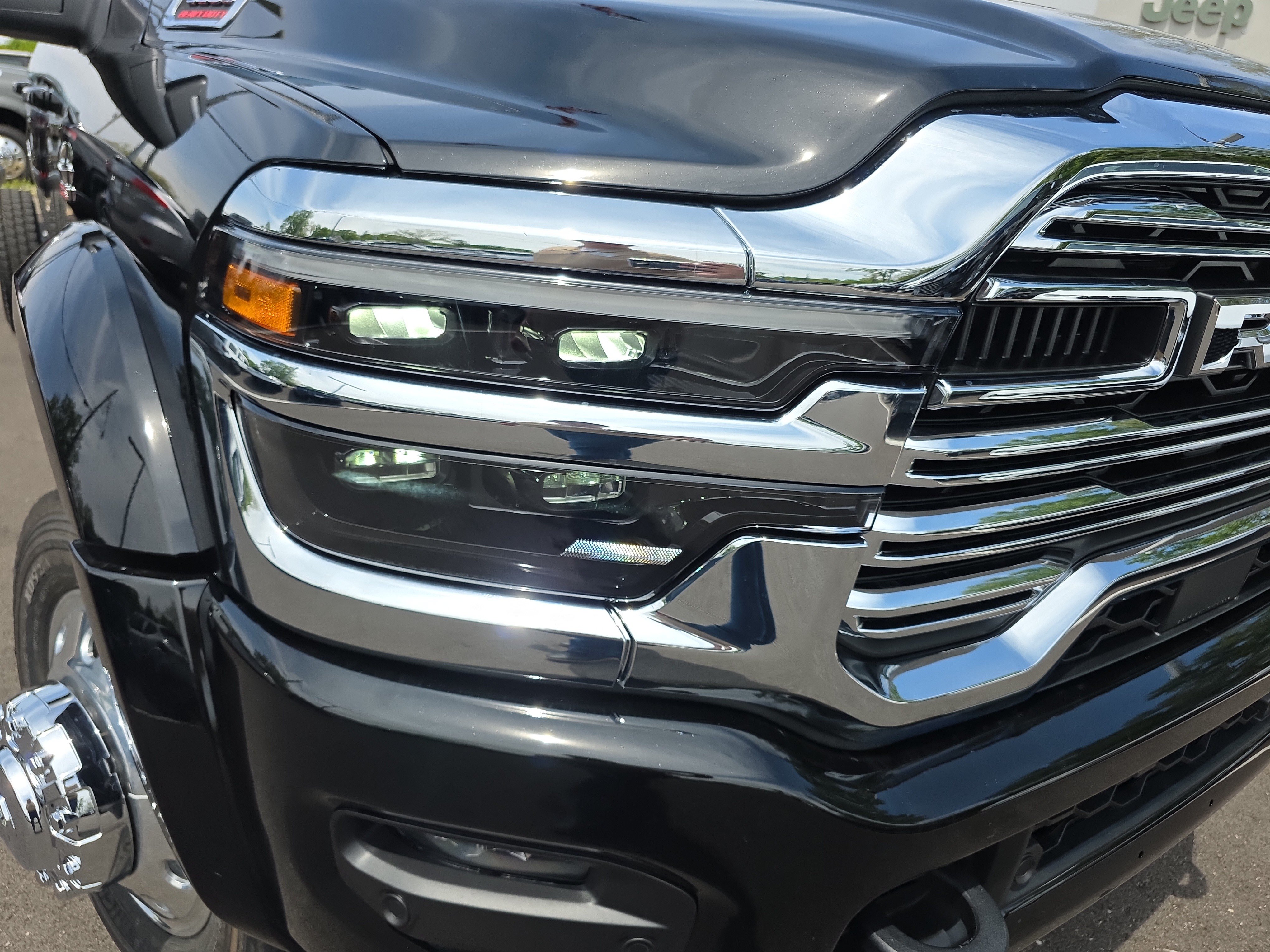 New 2026 RAM 5500 4x4 Crew Cab w/ Laramie Trim Package image 28