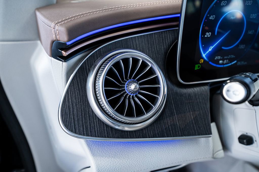 Used 2023 Mercedes-Benz EQE 350+ 4MATIC Sedan image 36