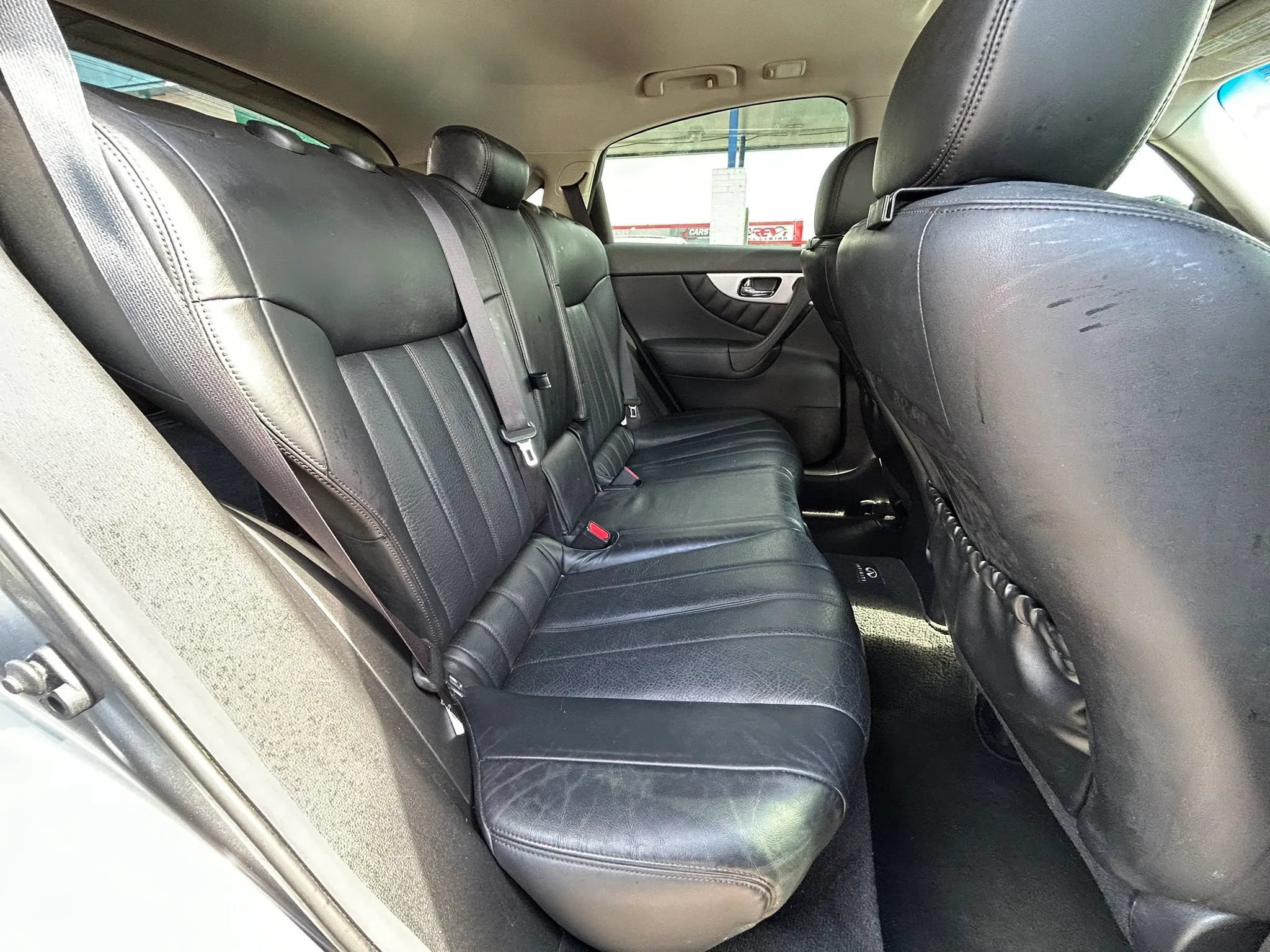Used 2013 INFINITI FX37 AWD w/ Premium Pkg image 18