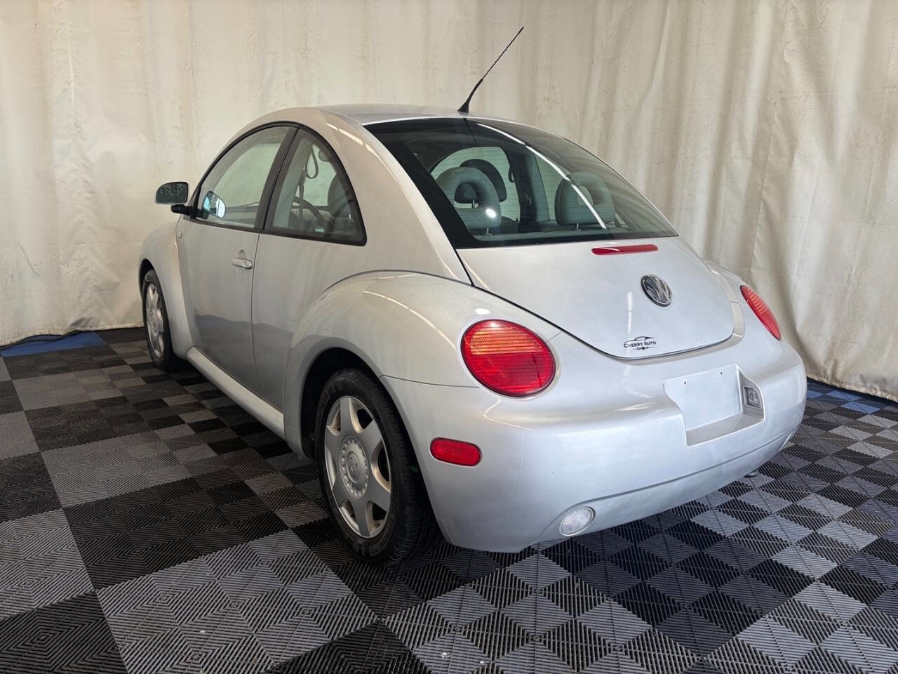 Used 2000 Volkswagen Beetle GLS FWD image 5