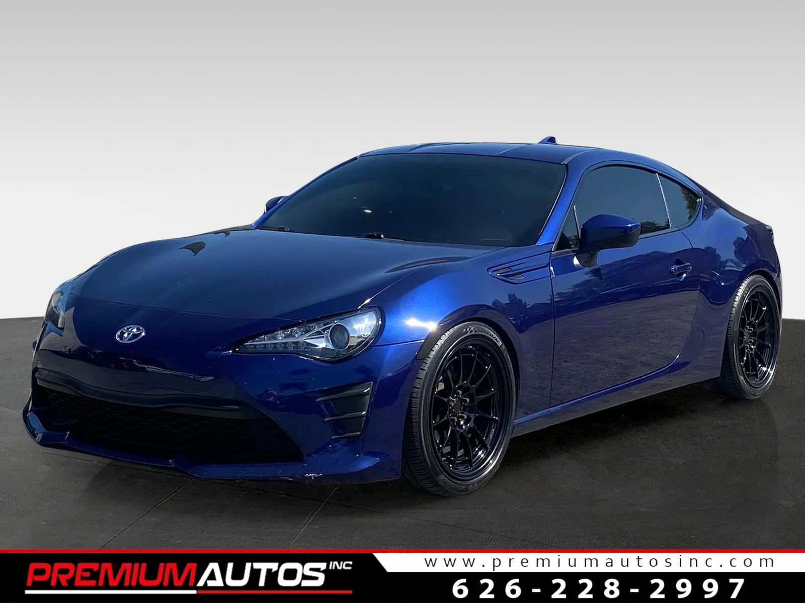 Used 2017 Toyota 86 RWD image 1
