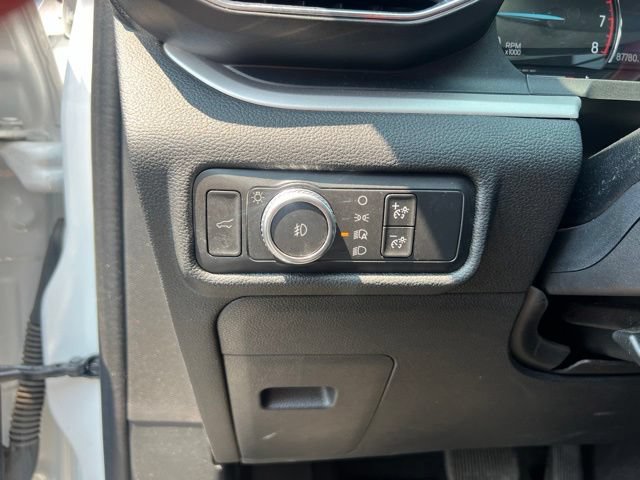 Used 2021 Ford Explorer XLT w/ Equipment Group 202A AWD/4WD image 23