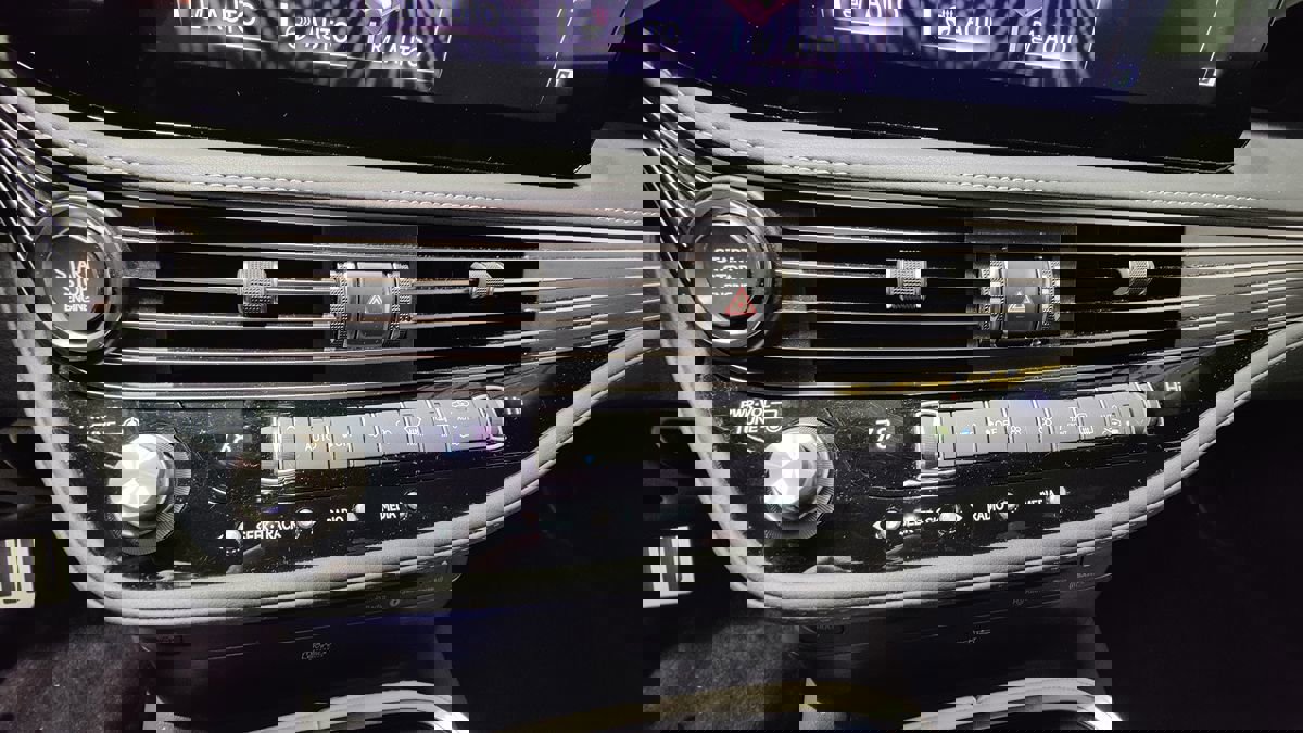 Used 2022 Lexus LS 500 F Sport w/ Accessory Package (Z1) image 37