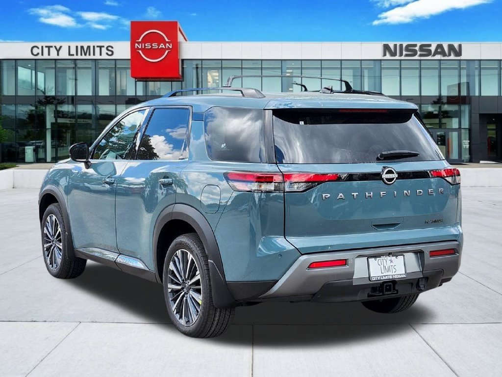New 2026 Nissan Pathfinder Platinum w/ Accent Package FWD image 3