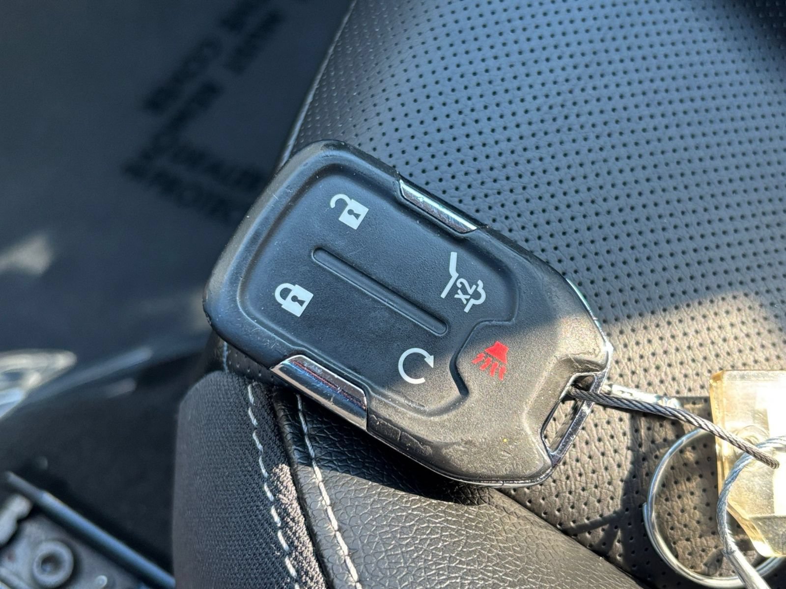 Used 2024 GMC Terrain SLT AWD/4WD image 18