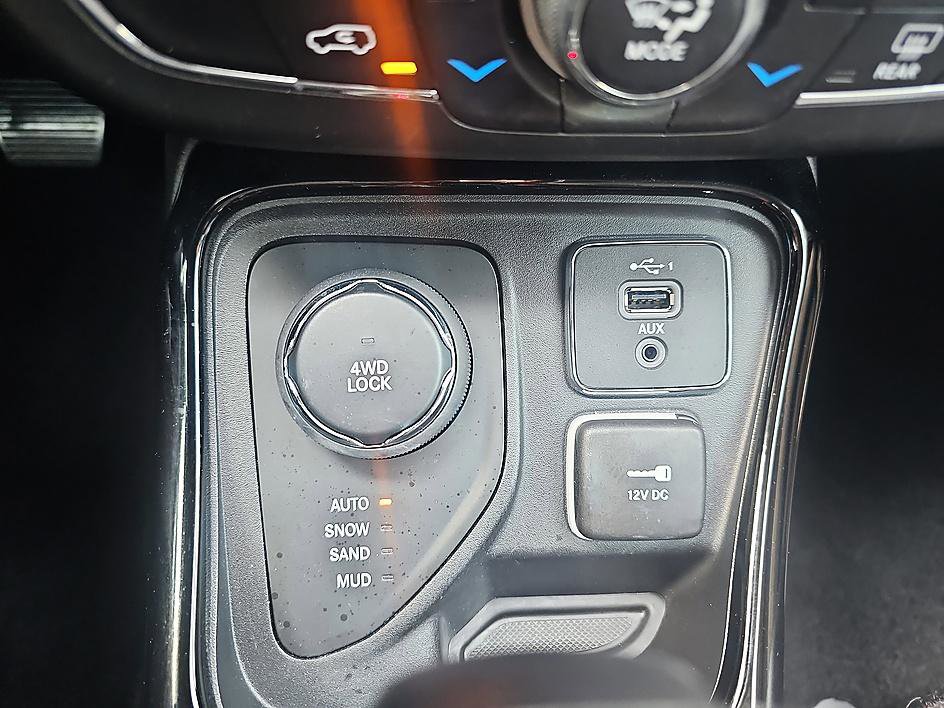 Used 2019 Jeep Compass Limited w/ Safety & Security Group image 24