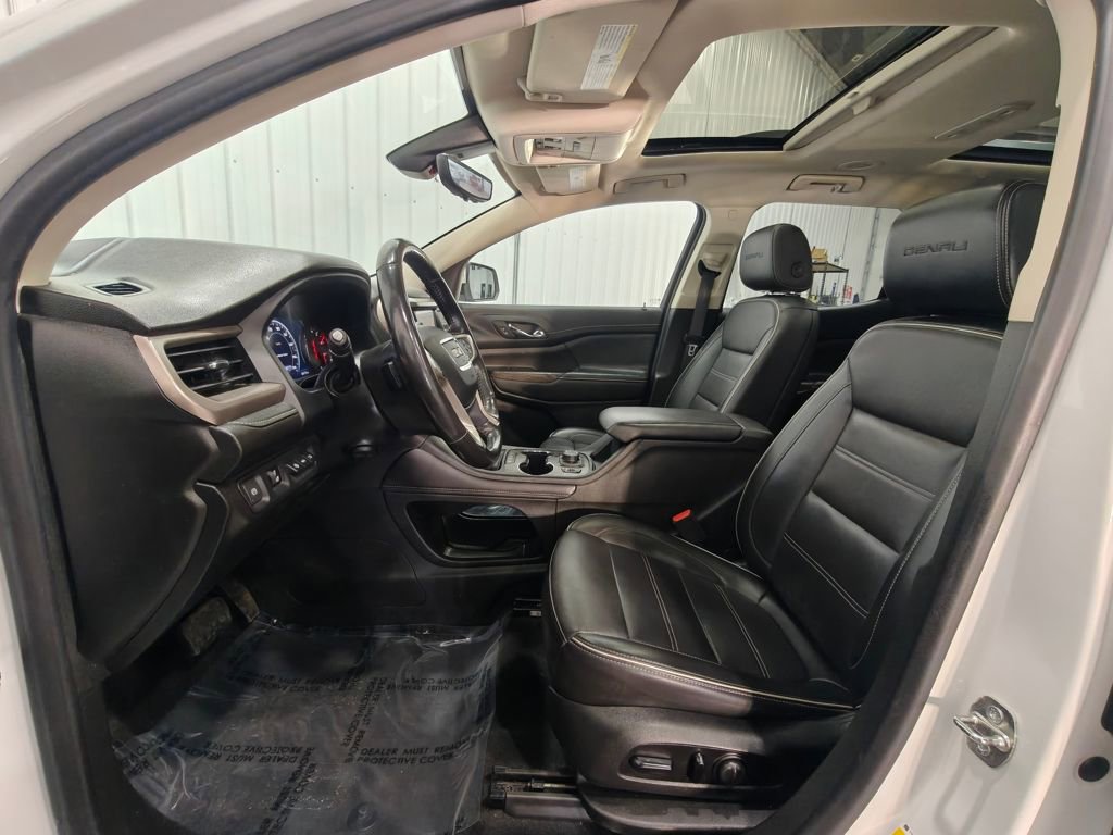 Used 2021 GMC Acadia Denali w/ Denali Ultimate Package image 29