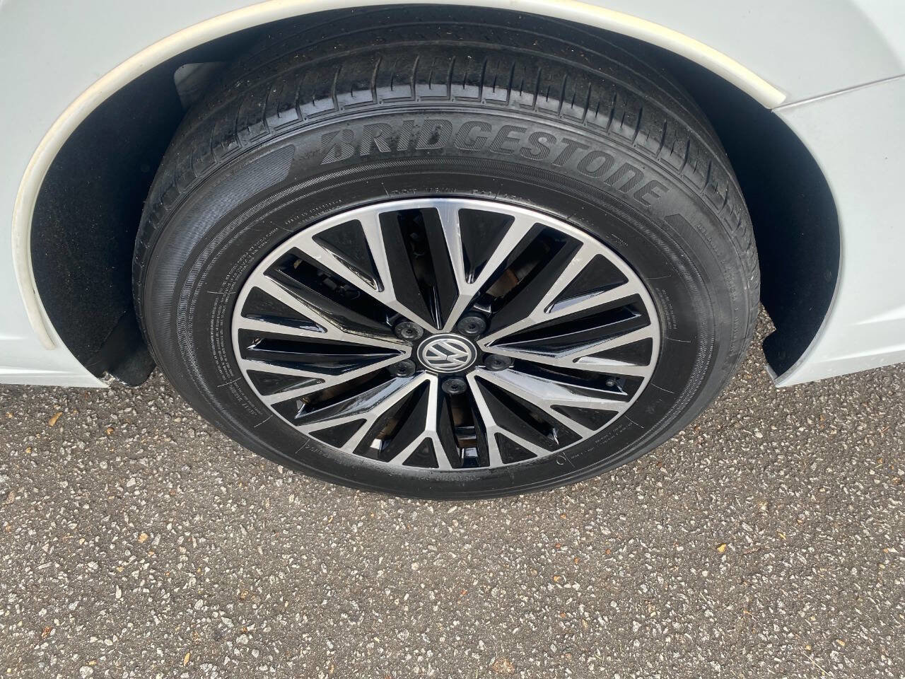 Used 2019 Volkswagen Jetta SE image 10