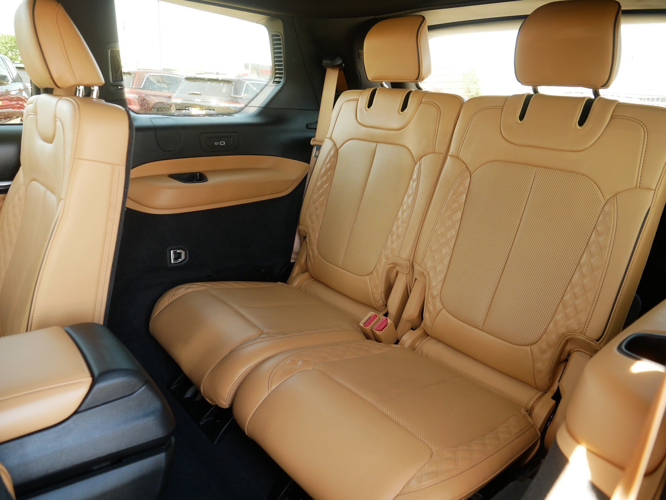 Used 2024 Jeep Grand Cherokee L Summit w/ Advanced Protech Group IV AWD/4WD image 36
