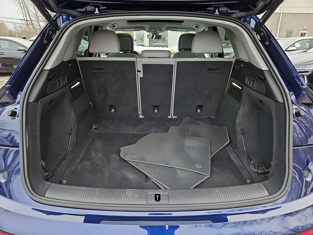 Used 2022 Audi Q5 2.0T Premium w/ Convenience Package image 29