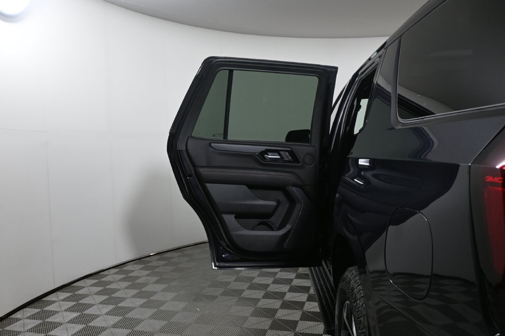 Used 2025 GMC Yukon AT4 Ultimate w/ LPO, Floor Liner Package AWD/4WD image 27