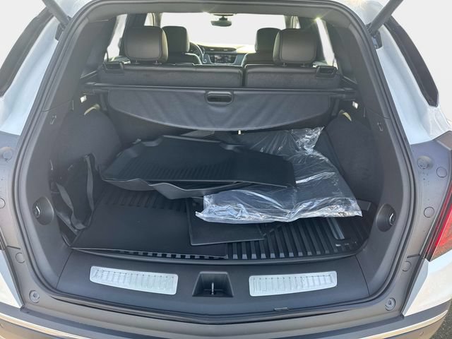 New 2026 Cadillac XT5 Premium Luxury w/ Driver Assist Package AWD/4WD image 4