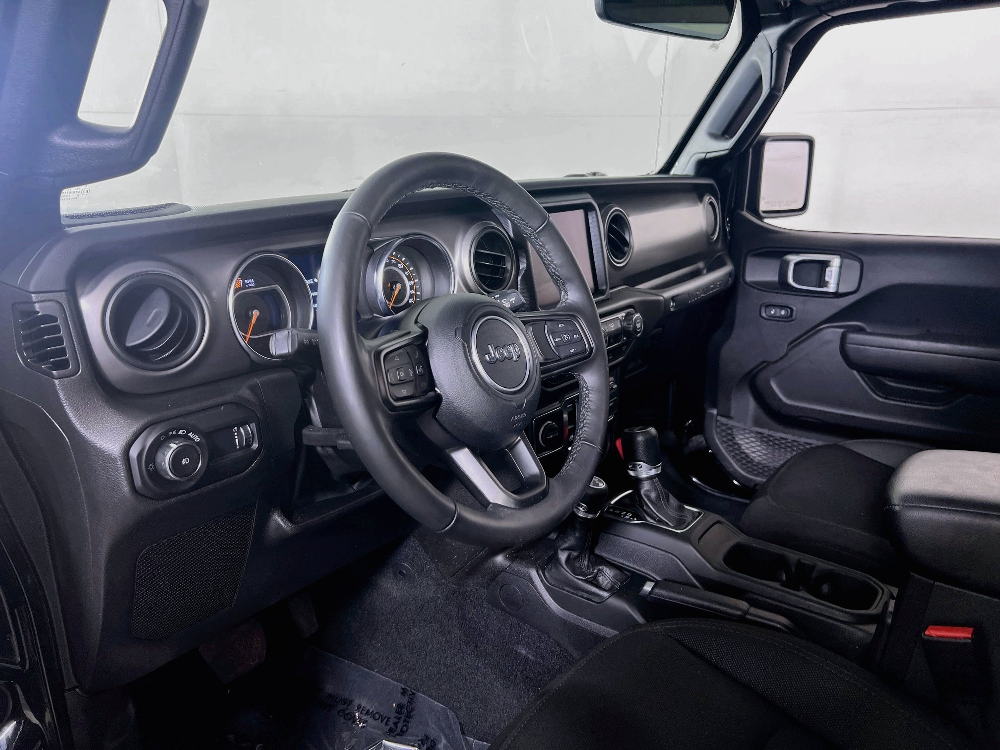 Used 2023 Jeep Wrangler Sport AWD/4WD image 9