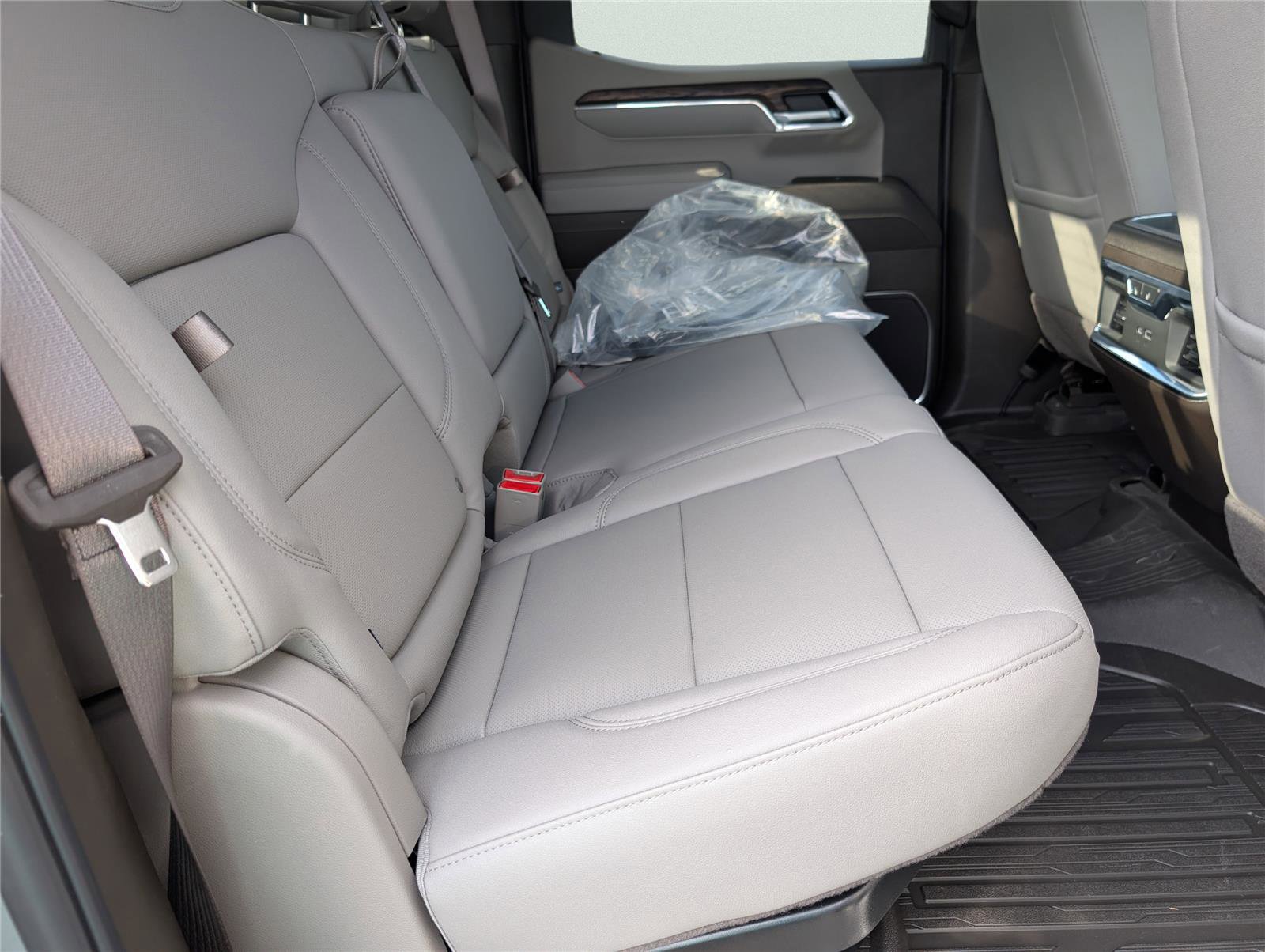 New 2026 GMC Sierra 1500 SLT w/ SLT Premium Plus Package AWD/4WD image 22