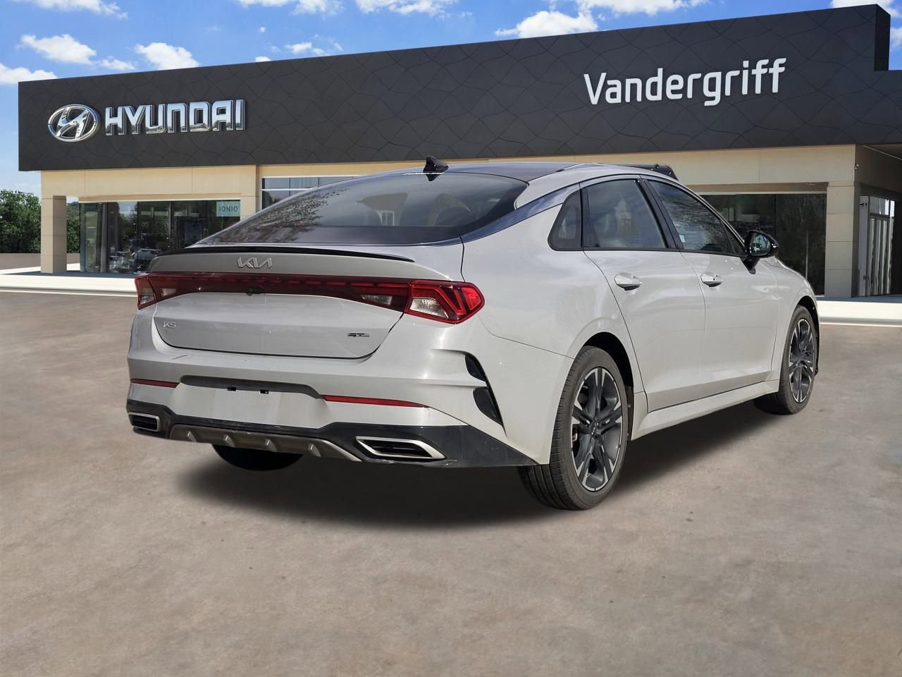 Used 2023 Kia K5 GT-Line image 12