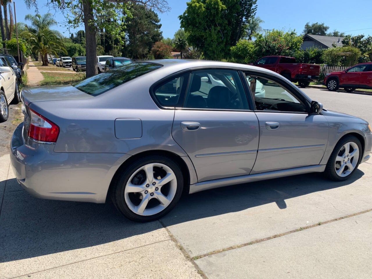 Used 2009 Subaru Legacy 2.5i Limited AWD/4WD image 9