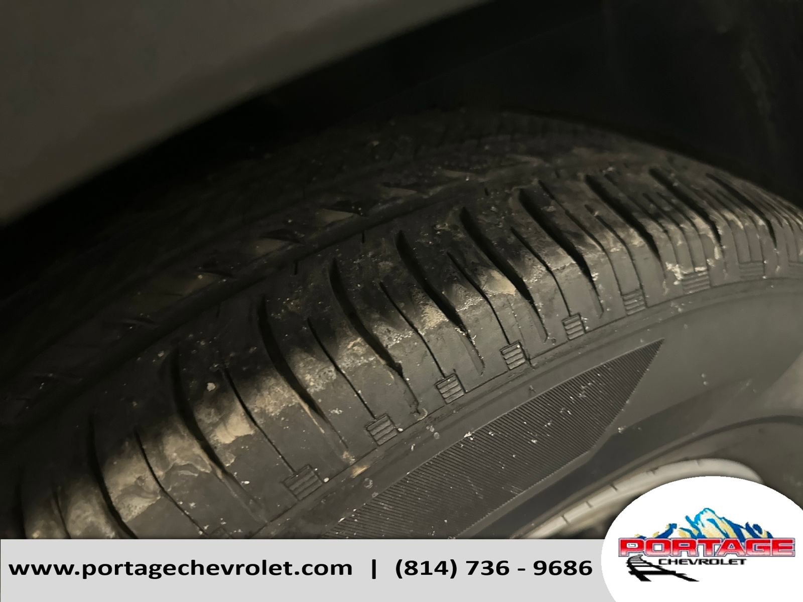 Used 2024 Ford Explorer XLT w/ Equipment Group 202A image 30