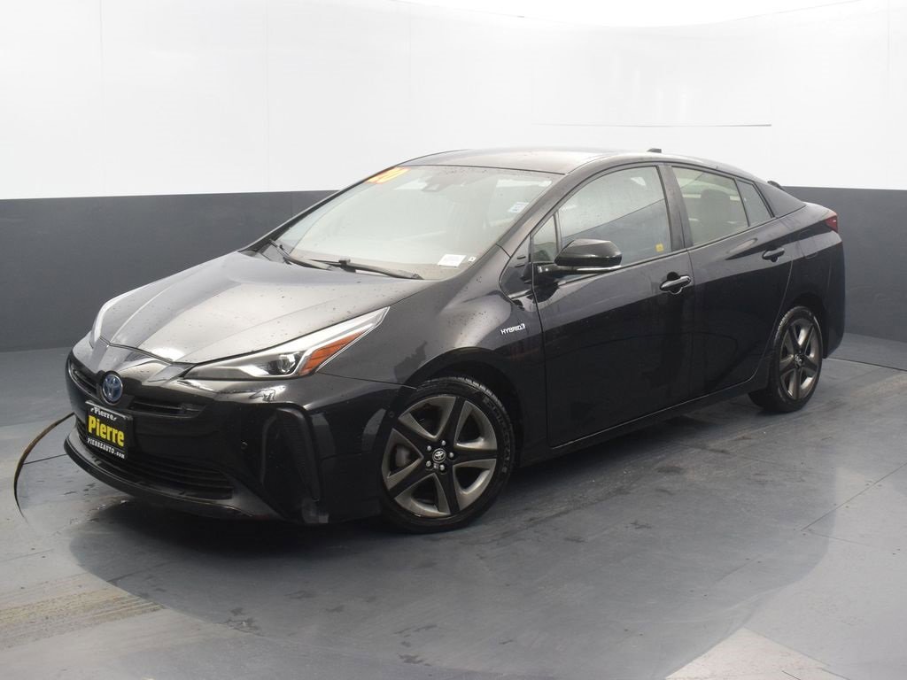 Used 2020 Toyota Prius XLE image 1