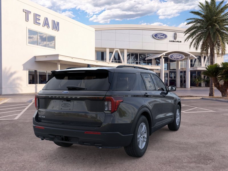 New 2026 Ford Explorer Active RWD image 8