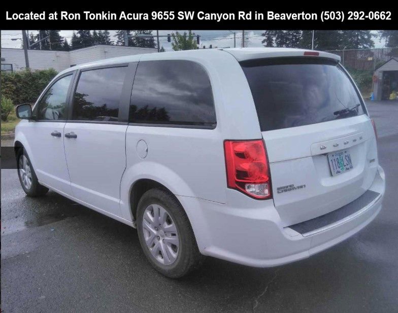 Used 2019 Dodge Grand Caravan SE FWD image 3