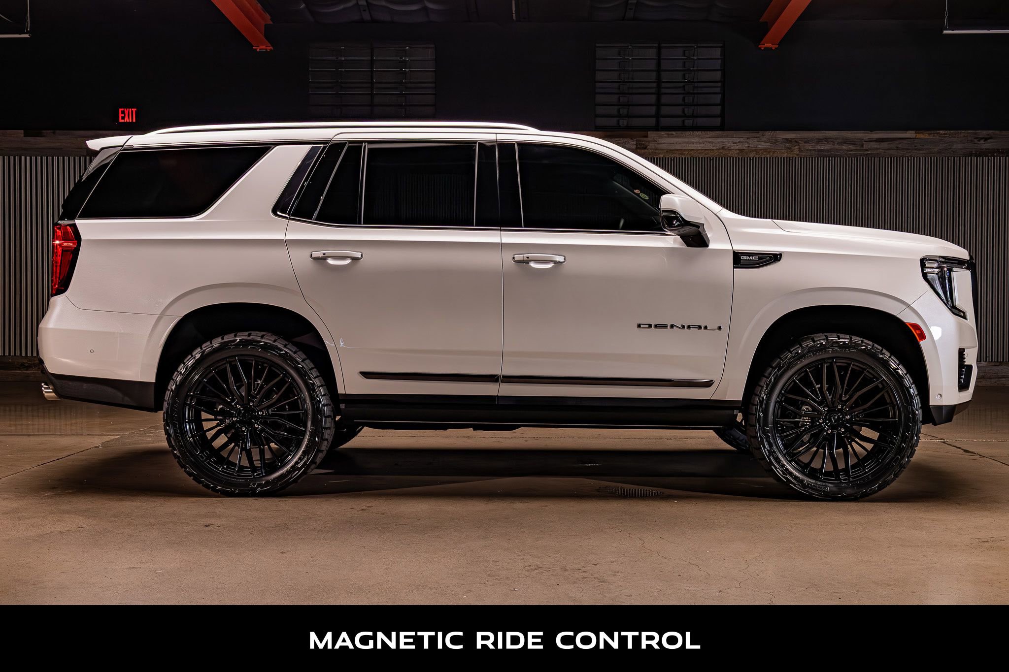 Used 2023 GMC Yukon Denali Ultimate image 11