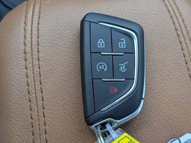 Used 2024 Cadillac XT4 Sport AWD/4WD image 32