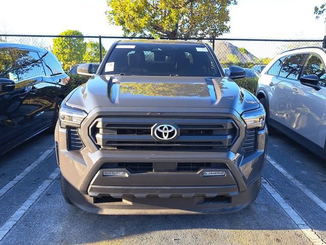 Used 2025 Toyota Tacoma SR5 image 2