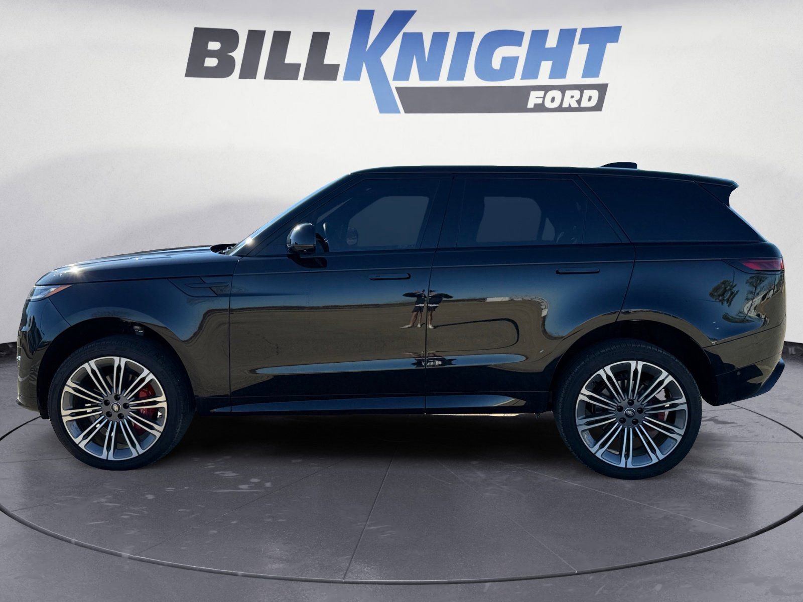 Used 2025 Land Rover Range Rover Sport Dynamic SE image 2