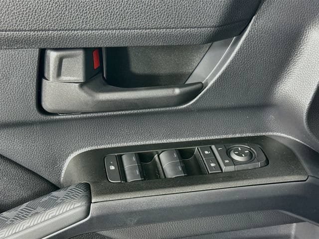 New 2026 Toyota 4Runner SR5 AWD/4WD image 17