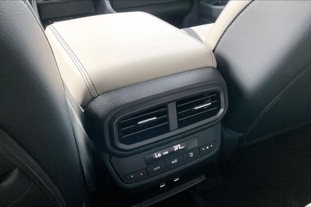 Used 2026 Honda Pilot EX-L image 10