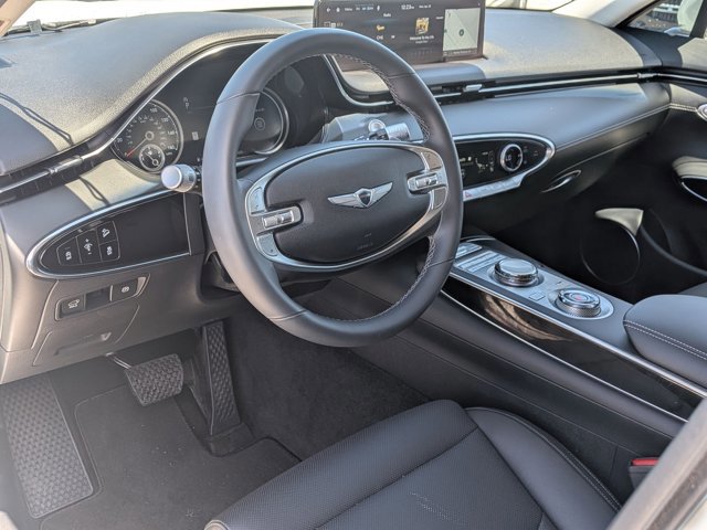 Used 2024 Genesis GV70 2.5T AWD/4WD image 9