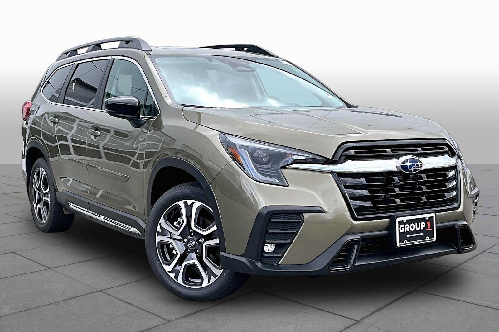 New 2026 Subaru Ascent Limited AWD/4WD image 2