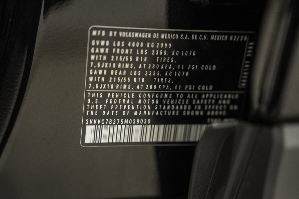 Used 2025 Volkswagen Taos SE w/ Panoramic Sunroof Package image 46